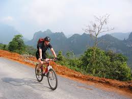 Tour by Bicycle from Sapa to Ha Giang and Halong 15 Days